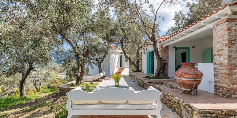 Apomero Cottage